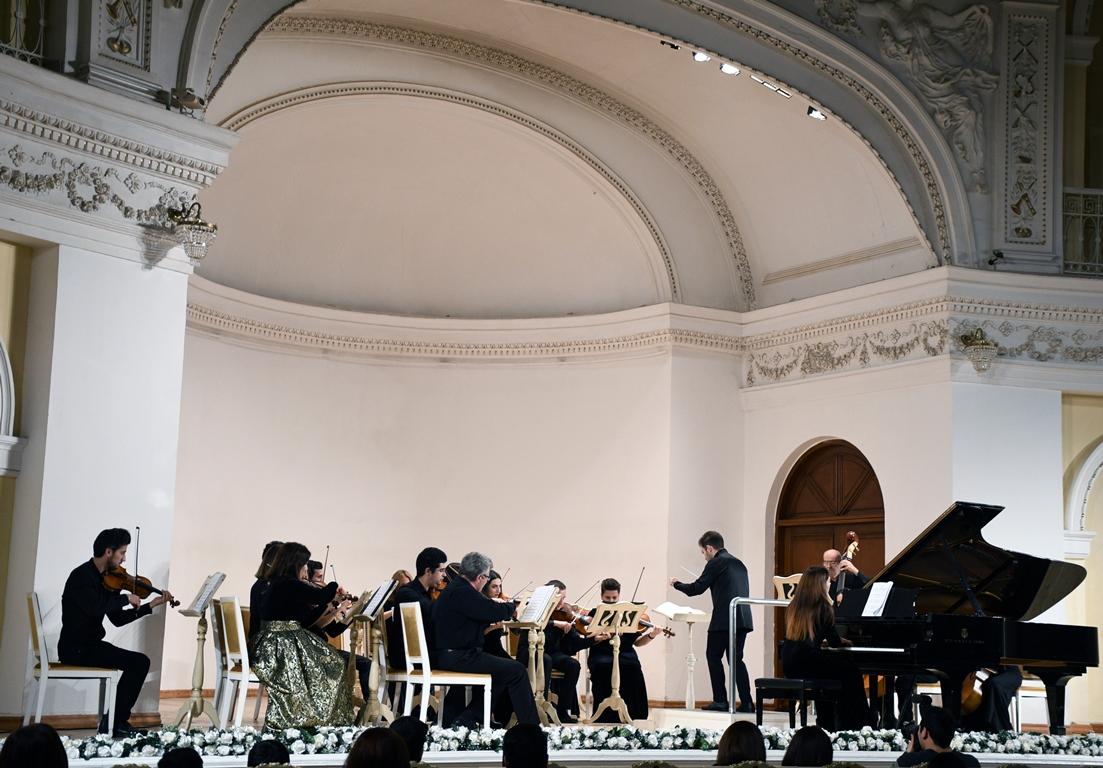 В Баку отметили Старый Новый год музыкальными ритмами (ФОТО)