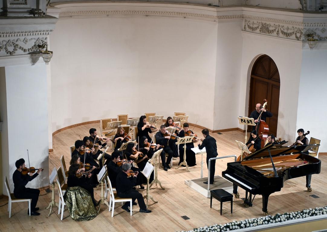 В Баку отметили Старый Новый год музыкальными ритмами (ФОТО)