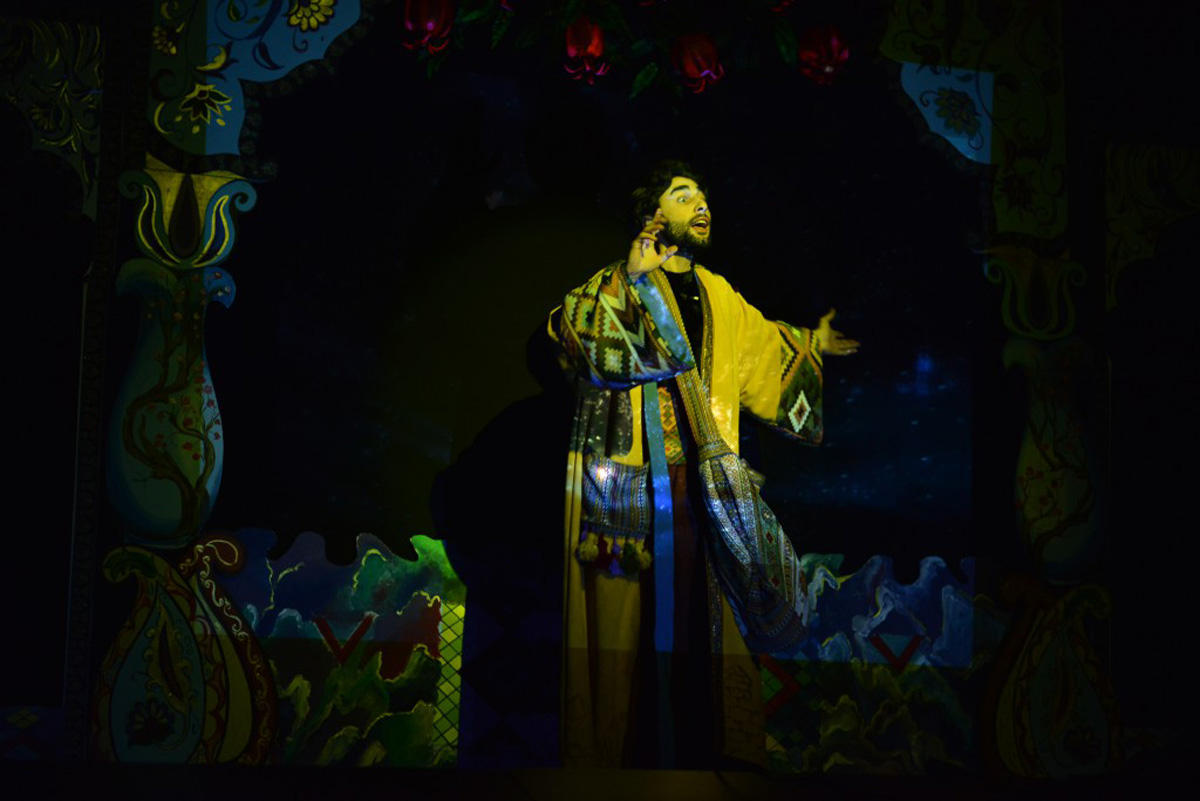 "Семь гранатовых веток"  - первая премьера в новом году (ФОТО)