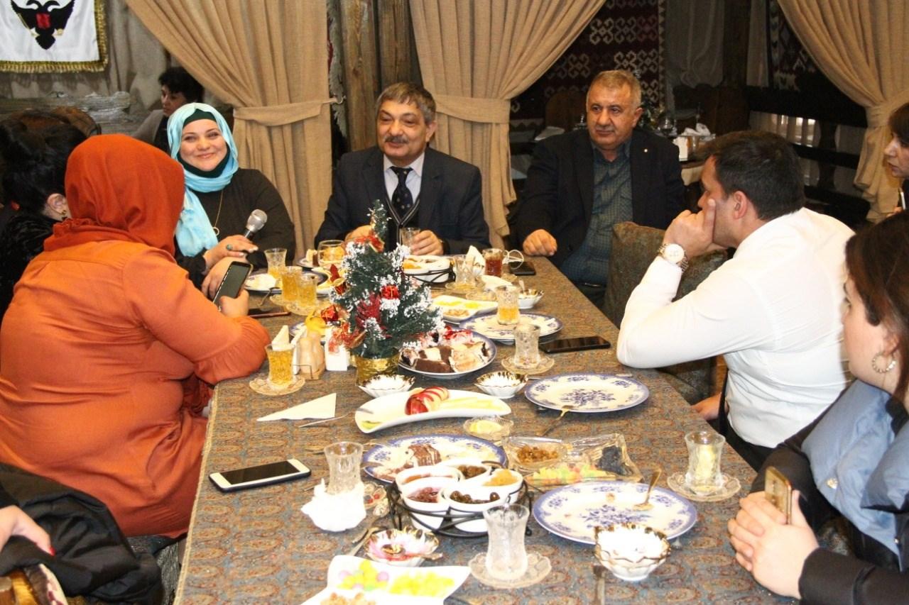 Фуд-блогеры и звезды Азербайджана объединились для пропаганды пряной кухни (ФОТО)