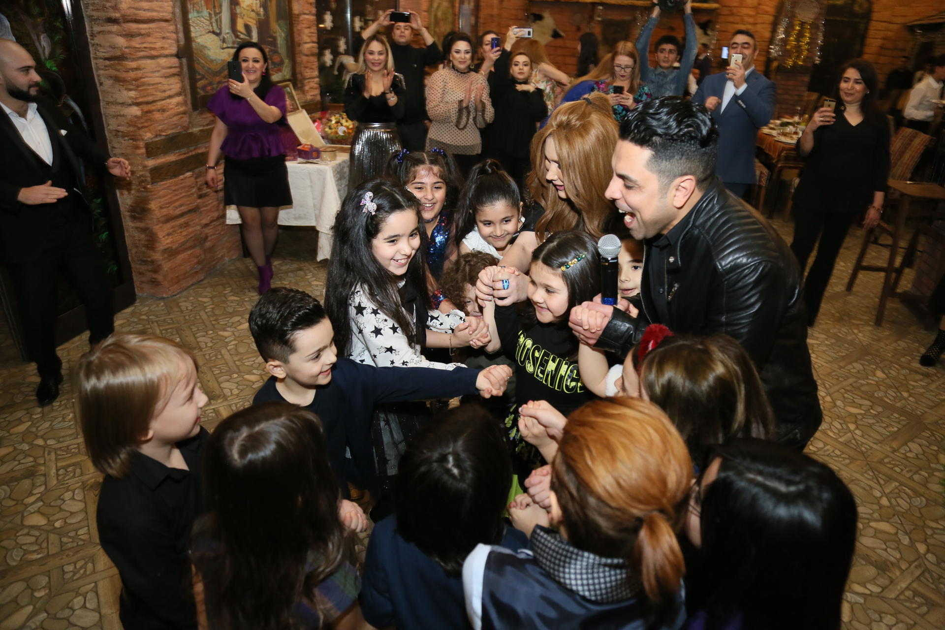 Фахрия Халафова объединила женщин для благотворительного  проекта "Дарующие радость" (ФОТО/ВИДЕО)