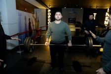Оригинальная презентация фильма в Баку … со штангой и тяжелоатлетами (ВИДЕО, ФОТО)