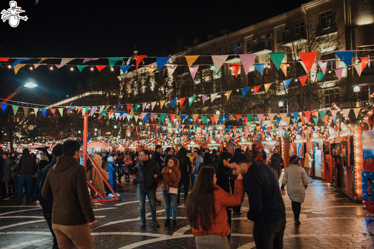 Фонд Nargis успешно провел седьмую благотворительную ярмарку "Холодные руки, горячее сердце" (ФОТО)