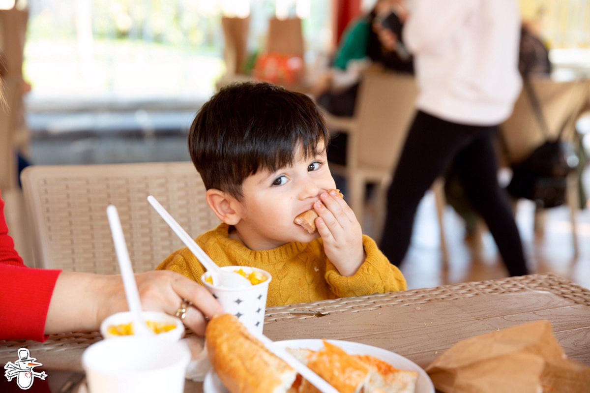 Фонд Nargis успешно провел седьмую благотворительную ярмарку "Холодные руки, горячее сердце" (ФОТО)