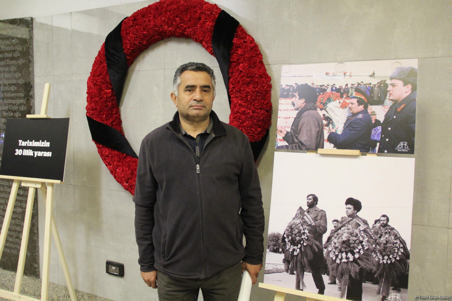 В Бакинском метро открылась фотовыставка "30 лет кровавой истории 20 Января" (ФОТО)