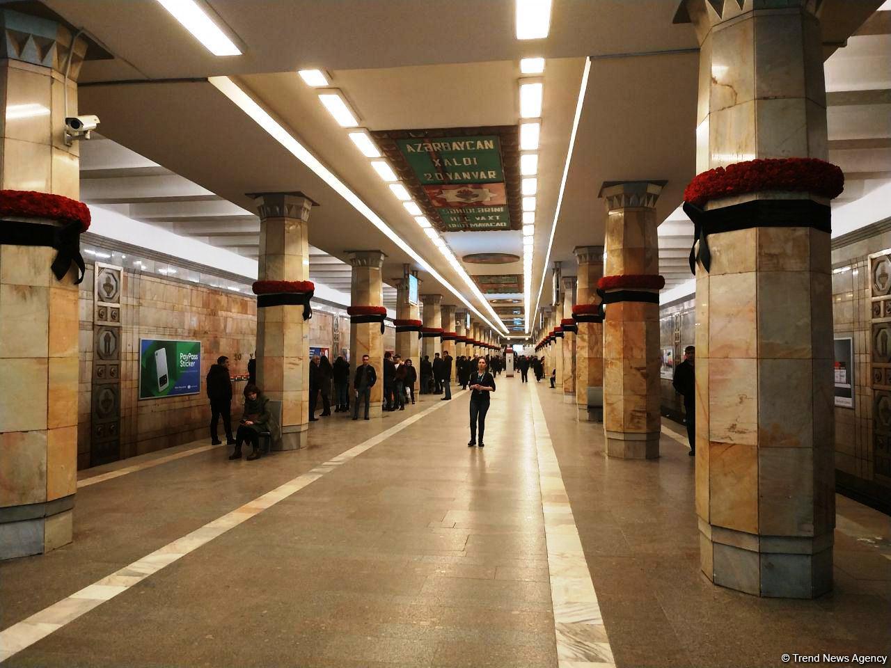 В Бакинском метро открылась фотовыставка "30 лет кровавой истории 20 Января" (ФОТО)