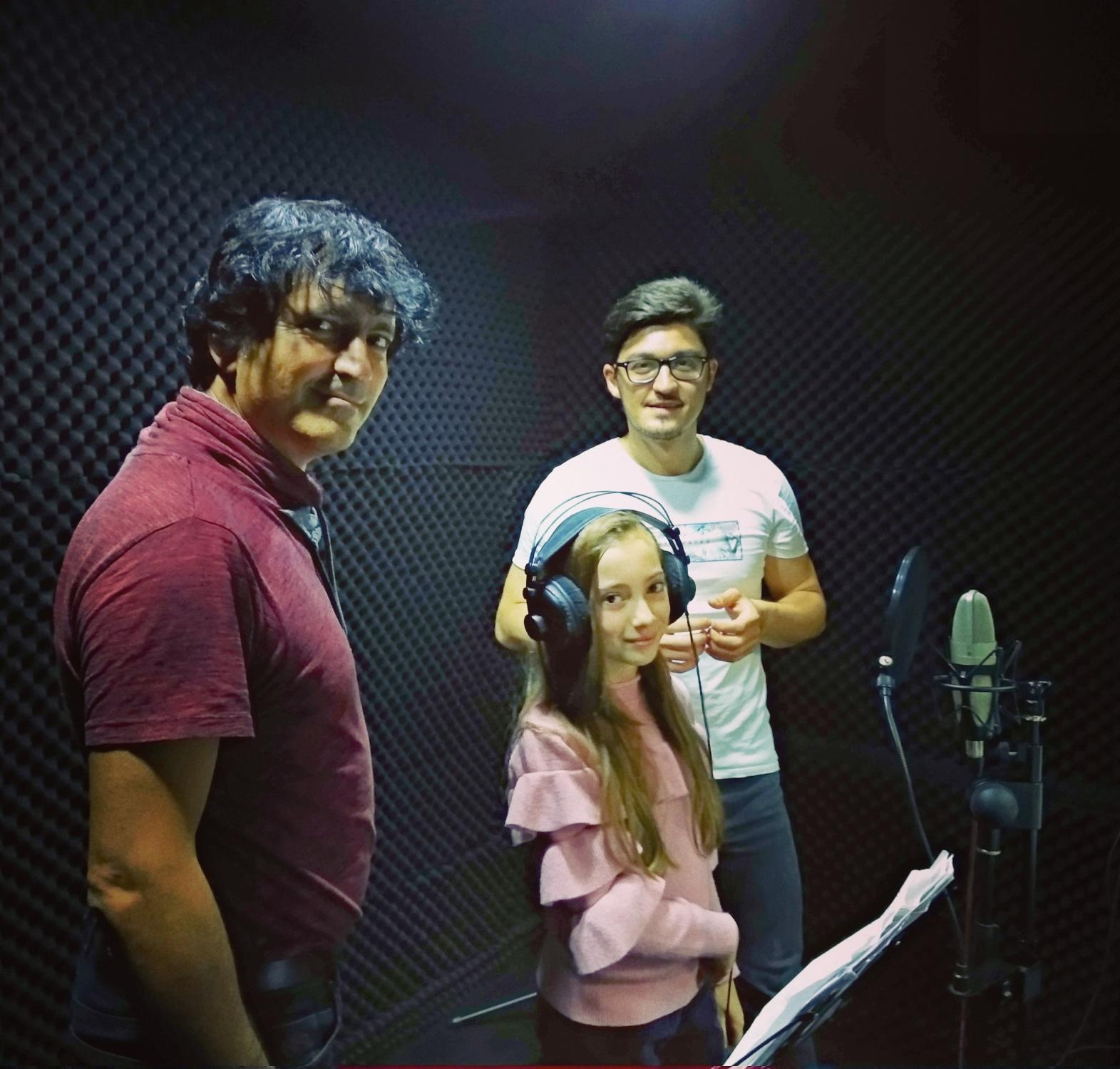 11-летняя Арзу представила патриотический клип "Родина-Мать" (ВИДЕО, ФОТО)