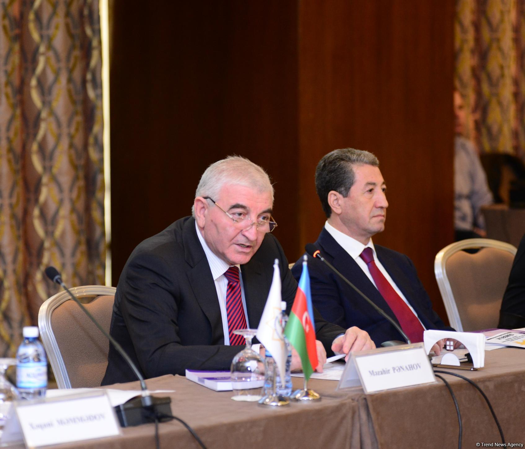 В Азербайджане проводятся региональные семинары-конференции на тему "Разрешение избирательных споров в судебном порядке" (ФОТО)