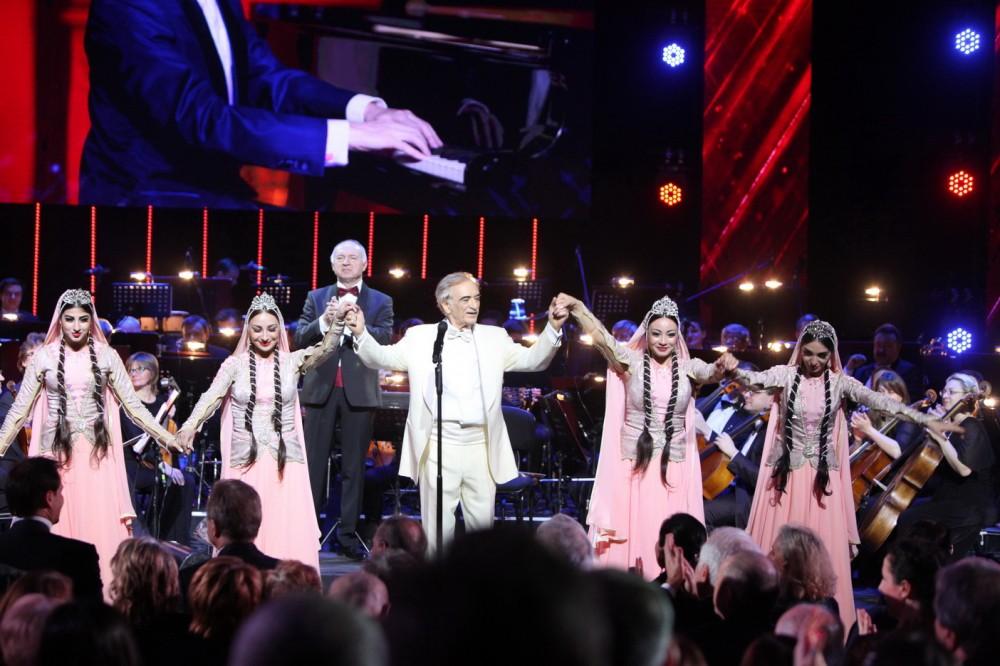 Грандиозный юбилей Полада Бюльбюльоглу в Москве вместе с друзьями (ФОТО)