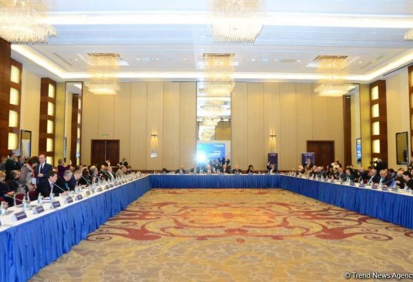 В столице Азербайджана, в рамках конференции "Баку-Москва - диалог культур", состоялось открытие круглого стола (ФОТО)
