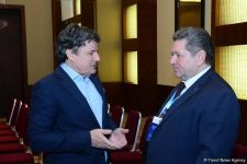 В столице Азербайджана, в рамках конференции "Баку-Москва - диалог культур", состоялось открытие круглого стола (ФОТО)