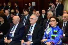 В столице Азербайджана, в рамках конференции "Баку-Москва - диалог культур", состоялось открытие круглого стола (ФОТО)