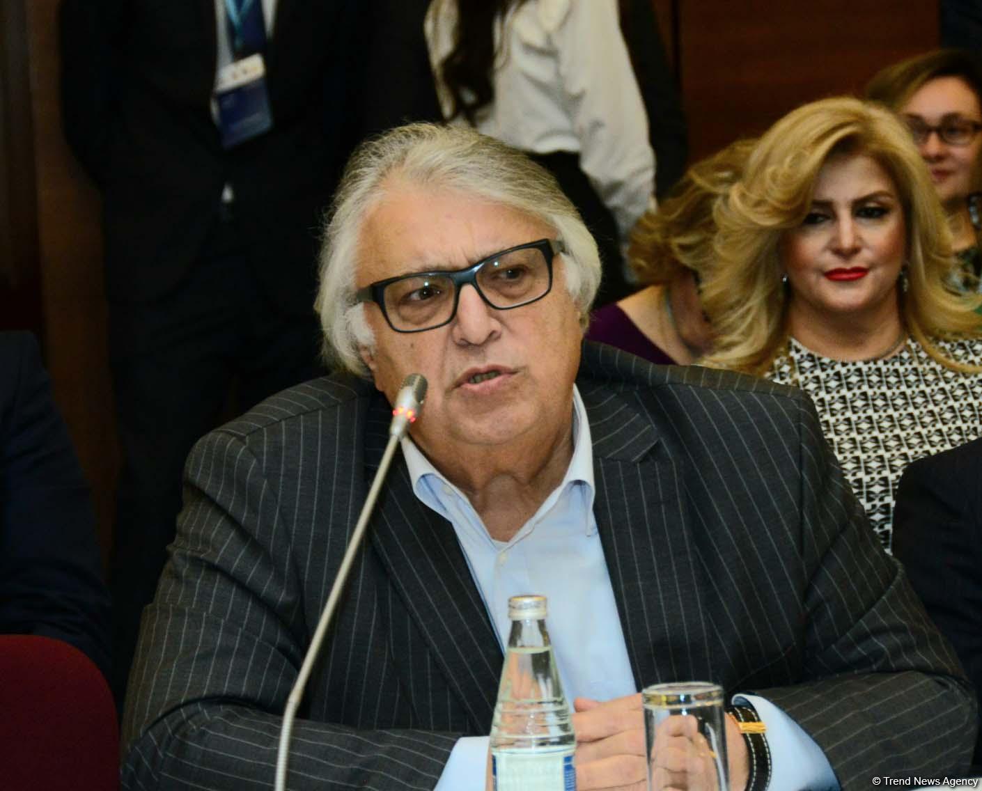 В столице Азербайджана, в рамках конференции "Баку-Москва - диалог культур", состоялось открытие круглого стола (ФОТО)