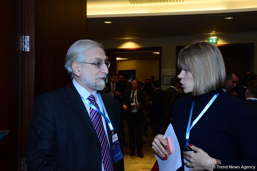 В столице Азербайджана, в рамках конференции "Баку-Москва - диалог культур", состоялось открытие круглого стола (ФОТО)