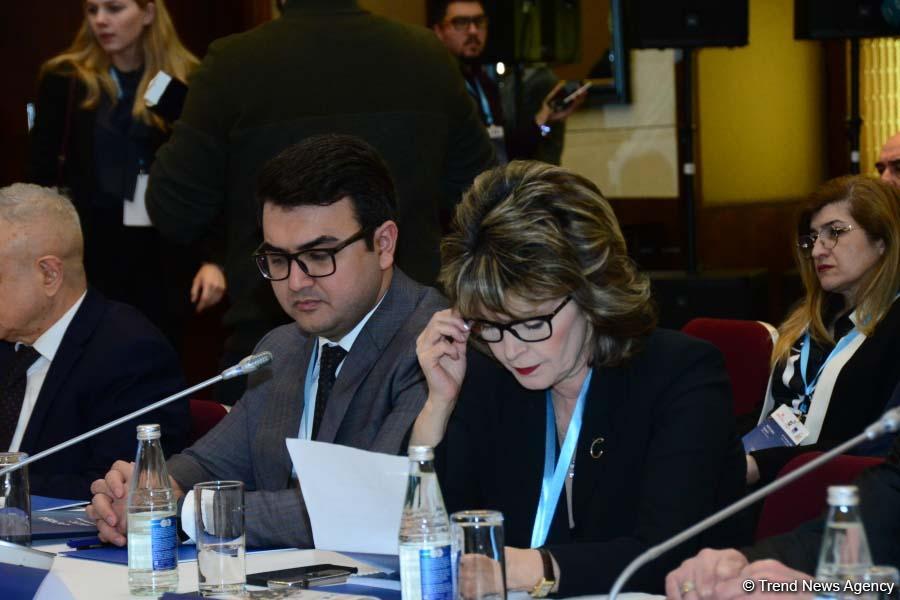 В столице Азербайджана, в рамках конференции "Баку-Москва - диалог культур", состоялось открытие круглого стола (ФОТО)