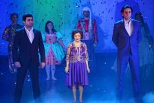 Все началось с "Волшебного халата". В Баку ярко отметили юбилей Алмаз Мустафаевой (ФОТО)