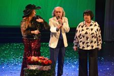 Все началось с "Волшебного халата". В Баку ярко отметили юбилей Алмаз Мустафаевой (ФОТО)