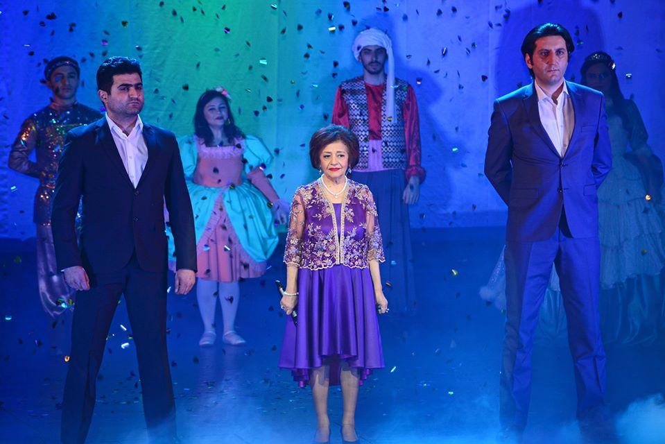 Все началось с "Волшебного халата". В Баку ярко отметили юбилей Алмаз Мустафаевой (ФОТО)