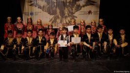 3066 метров над уровнем моря. В Гяндже появилась танцующая гора (ФОТО)