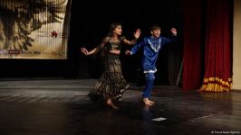 3066 метров над уровнем моря. В Гяндже появилась танцующая гора (ФОТО)