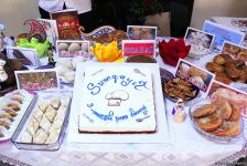 Пробуйте на здоровье! В Баку открылся Фестиваль национальных сладостей (ФОТО)