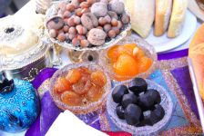 Пробуйте на здоровье! В Баку открылся Фестиваль национальных сладостей (ФОТО)