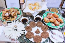 Пробуйте на здоровье! В Баку открылся Фестиваль национальных сладостей (ФОТО)