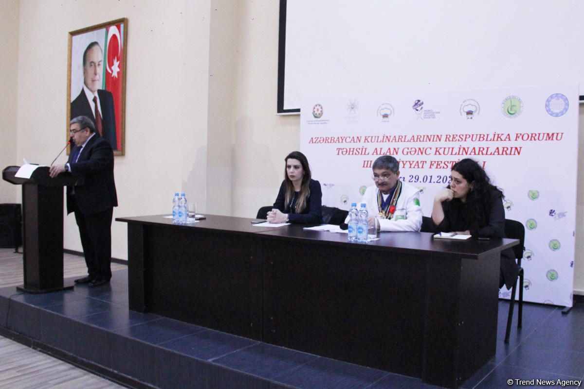 Пробуйте на здоровье! В Баку открылся Фестиваль национальных сладостей (ФОТО)