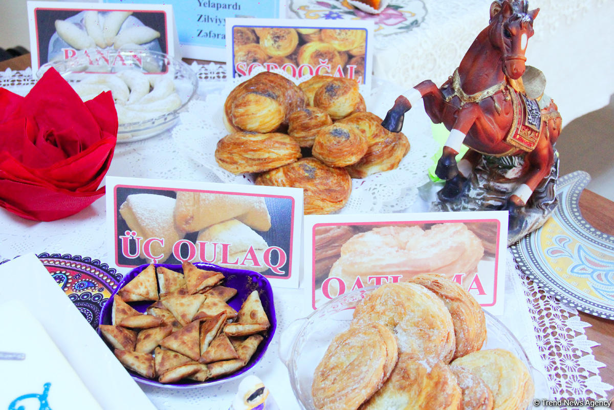 Пробуйте на здоровье! В Баку открылся Фестиваль национальных сладостей (ФОТО)