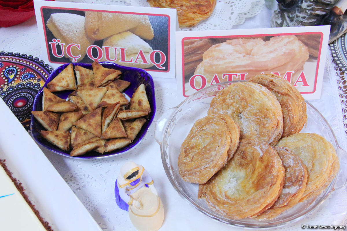 Пробуйте на здоровье! В Баку открылся Фестиваль национальных сладостей (ФОТО)