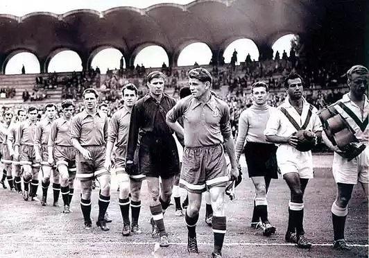 Кто объединил Льва Яшина и Бахрама Багирзаде? Кого почитали Елизавета II и Маргарет Тэтчер? (ФОТО)