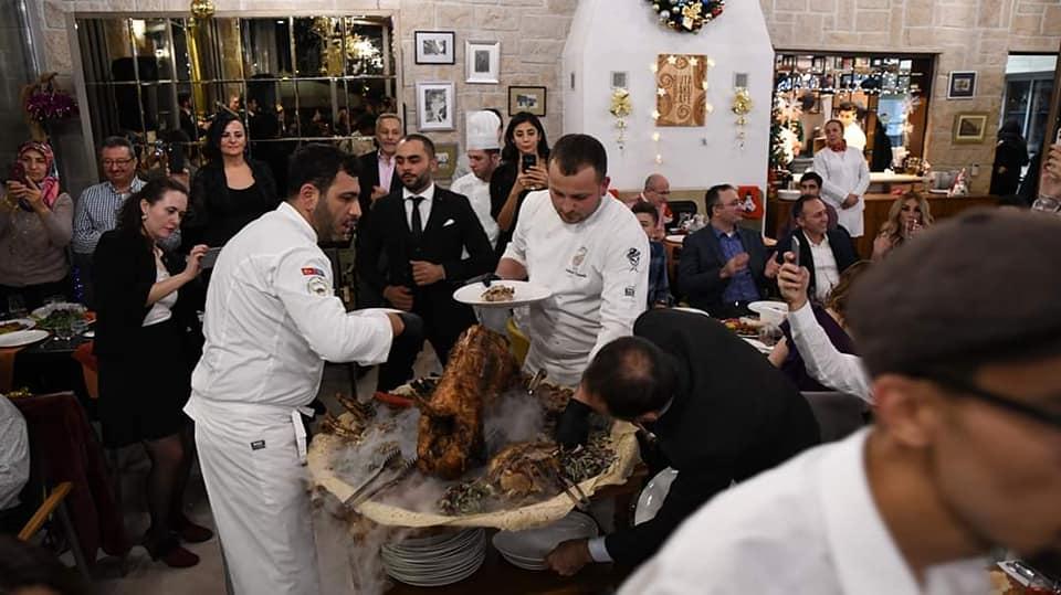 Азербайджанский кулинар приготовил Шах-плов весом в 100 кг! (ВИДЕО, ФОТО)