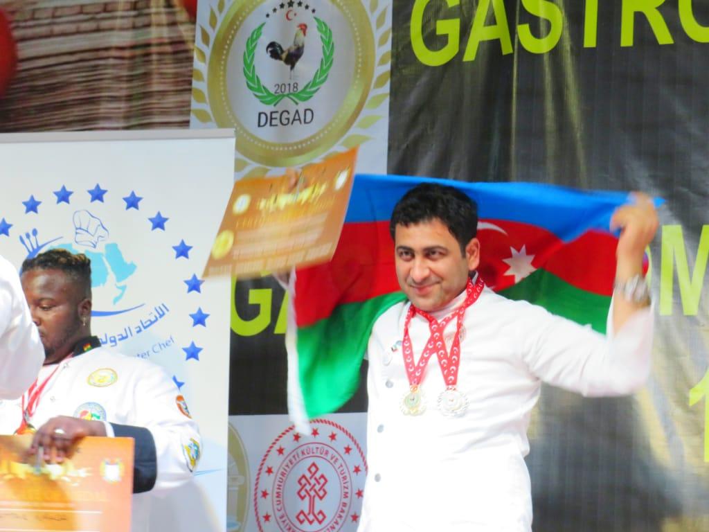 Азербайджанский кулинар приготовил Шах-плов весом в 100 кг! (ВИДЕО, ФОТО)