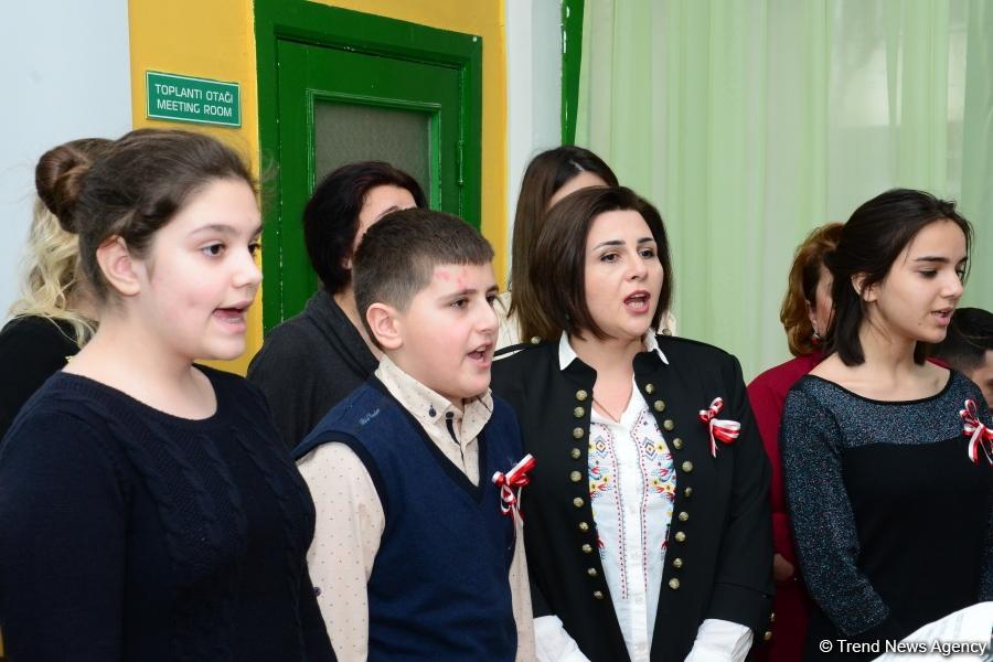 В Баку презентован очередной номер журнала "Азербайджанская Полония" (ФОТО)