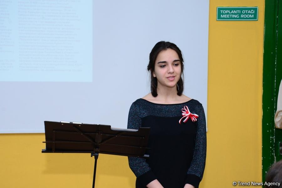 В Баку презентован очередной номер журнала "Азербайджанская Полония" (ФОТО)