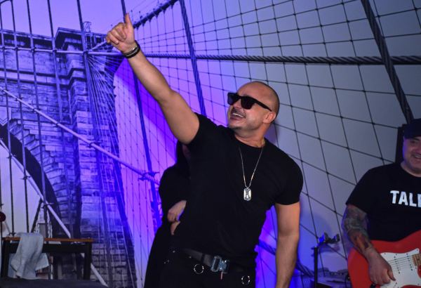 Мири Юсиф запустил челлендж: поклонникам певца придется петь (ВИДЕО)