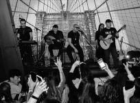 Мири Юсиф собрал духовных близнецов в своей "квартире" (ВИДЕО, ФОТО)