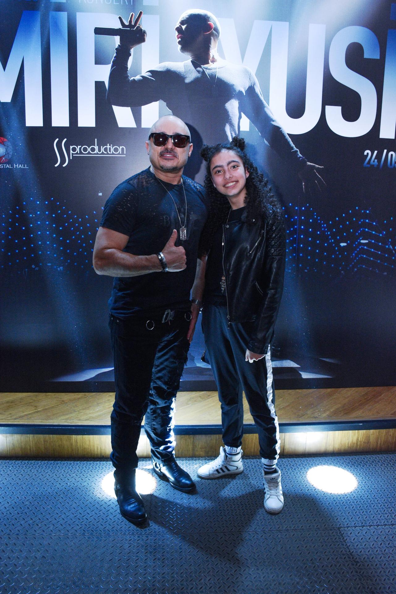 Мири Юсиф собрал духовных близнецов в своей "квартире" (ВИДЕО, ФОТО)