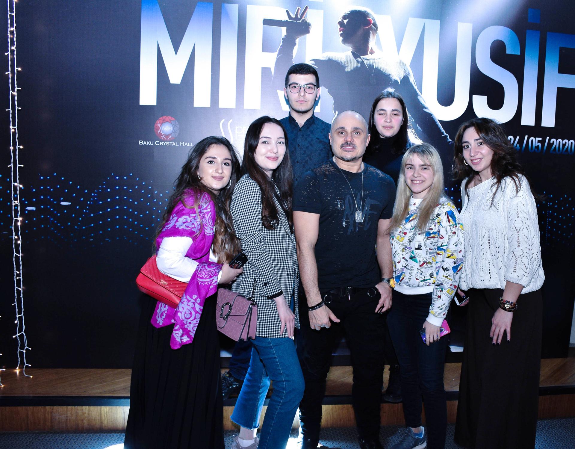 Мири Юсиф собрал духовных близнецов в своей "квартире" (ВИДЕО, ФОТО)