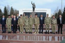 Полад Бюльбюльоглу отметил юбилей с военнослужащими (ВИДЕО, ФОТО)
