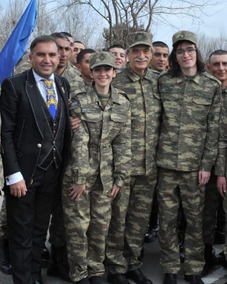 Полад Бюльбюльоглу отметил юбилей с военнослужащими (ВИДЕО, ФОТО)