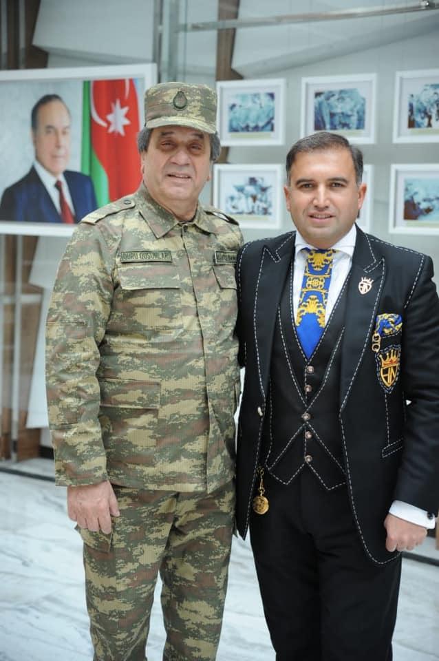 Полад Бюльбюльоглу отметил юбилей с военнослужащими (ВИДЕО, ФОТО)