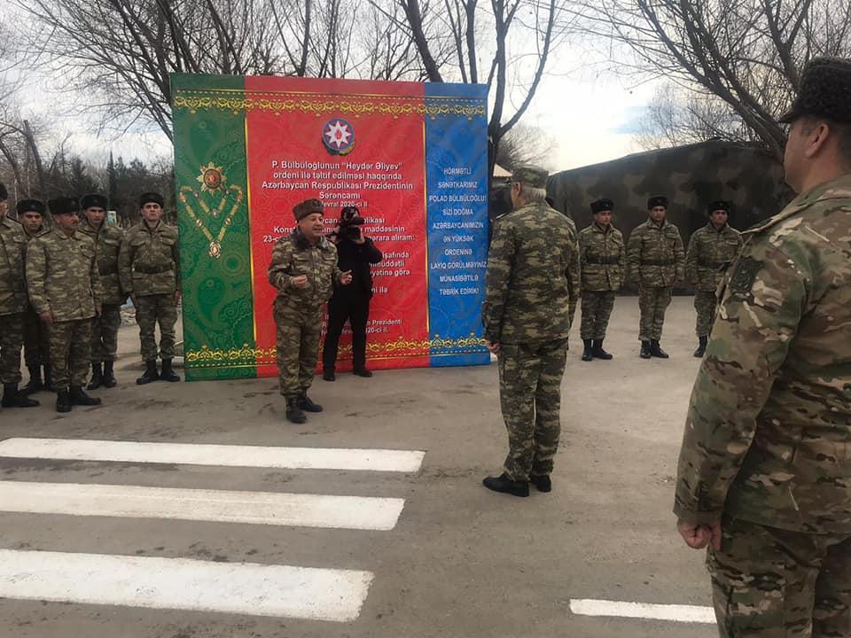 Полад Бюльбюльоглу отметил юбилей с военнослужащими (ВИДЕО, ФОТО)