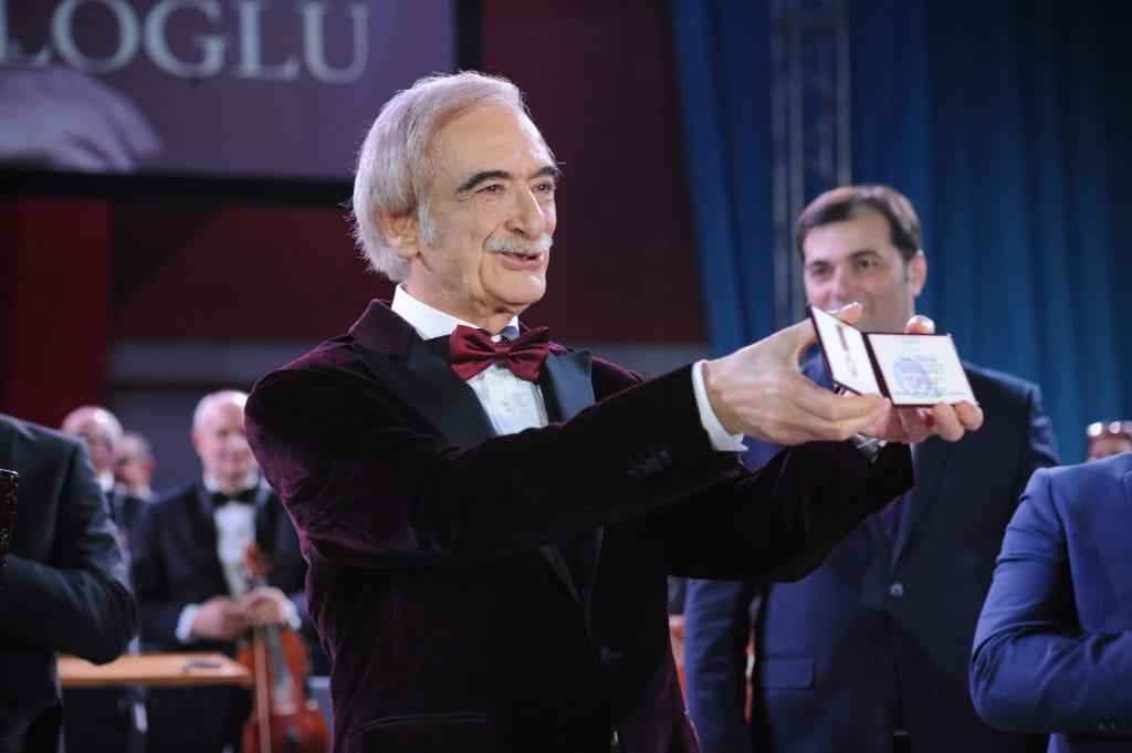 Полад Бюльбюльоглу отметил юбилей с военнослужащими (ВИДЕО, ФОТО)