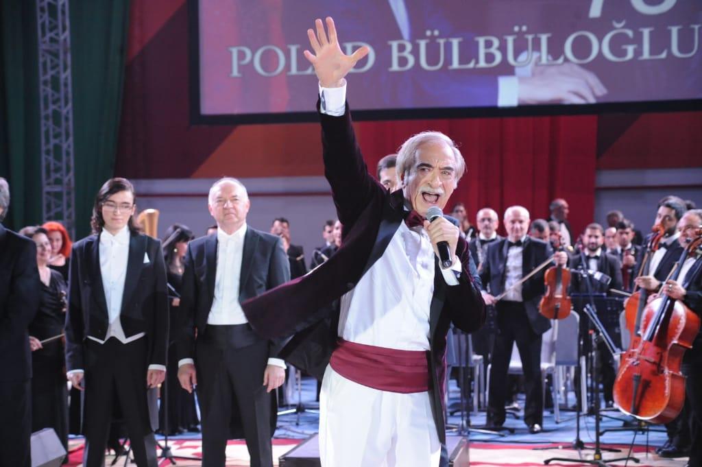 Полад Бюльбюльоглу отметил юбилей с военнослужащими (ВИДЕО, ФОТО)