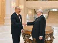 Президент Ильхам Алиев вручил Михаилу Гусману орден «Шараф» (ФОТО)