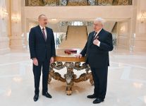 Президент Ильхам Алиев вручил Михаилу Гусману орден «Шараф» (ФОТО)