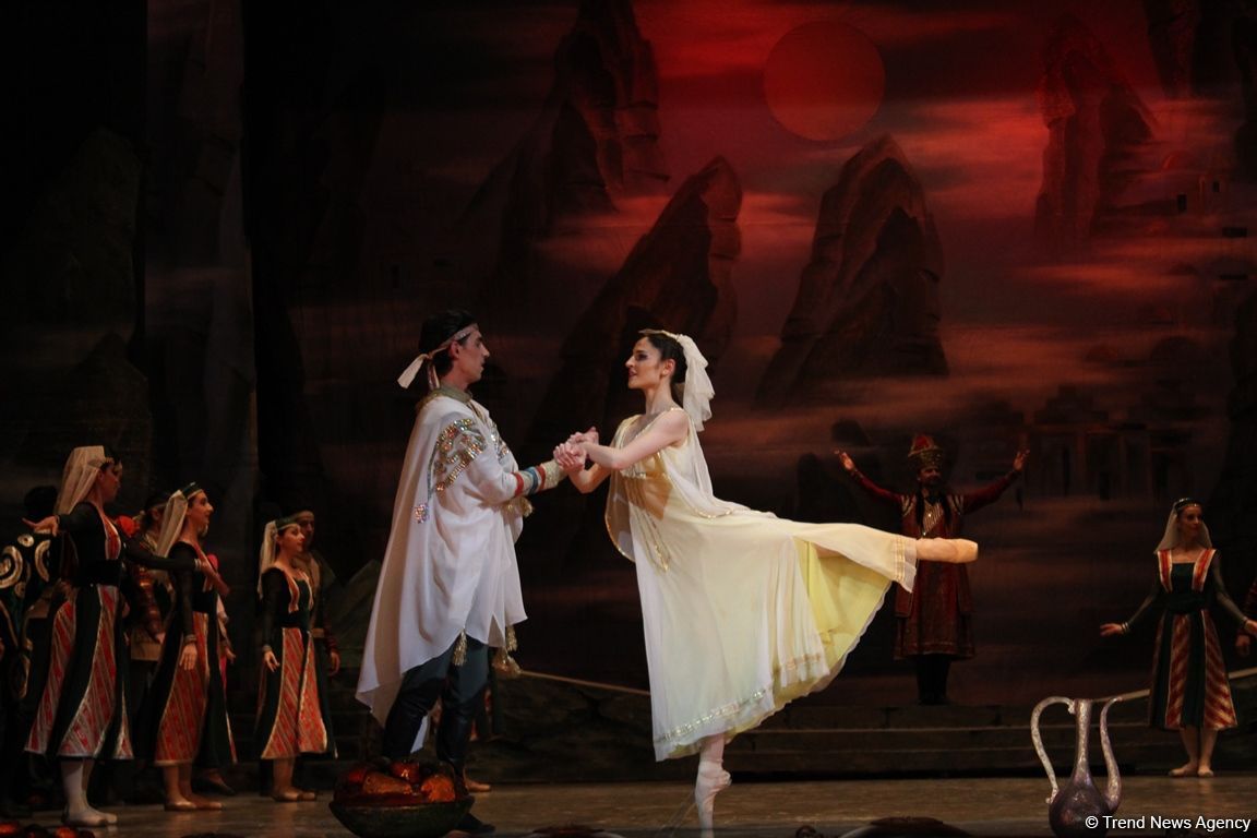 Когда танцует любовь! В Баку отметили юбилей Полада Бюльбюльоглу (ФОТО/ВИДЕО)