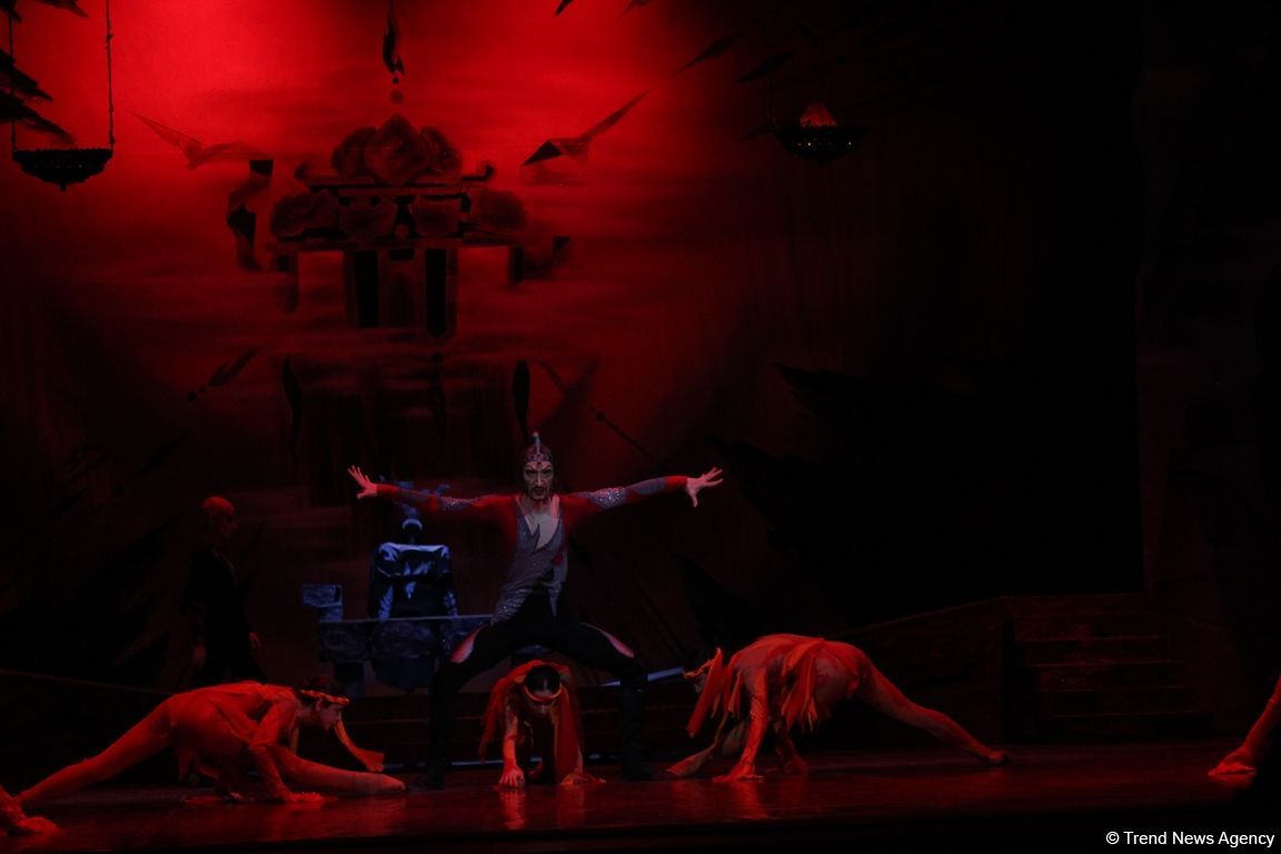 Когда танцует любовь! В Баку отметили юбилей Полада Бюльбюльоглу (ФОТО/ВИДЕО)