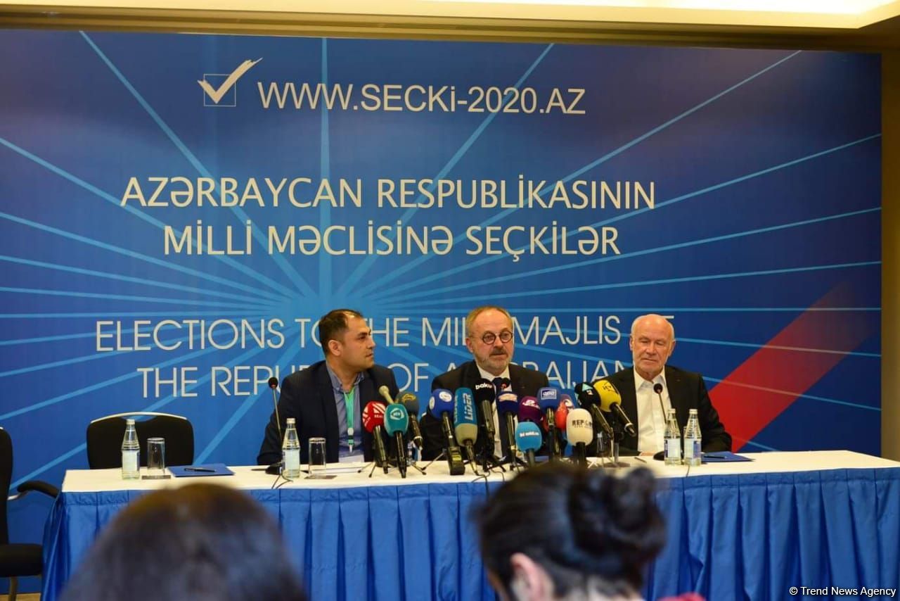 Парламентские выборы в Азербайджане и есть сама демократия - турецкие наблюдатели (ФОТО)